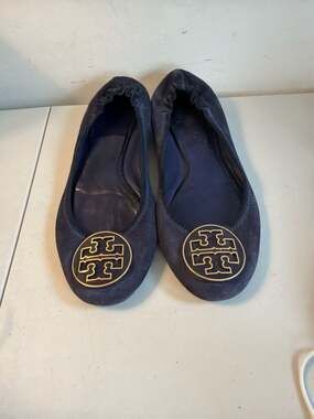 Size 9.5 Shoes Tory Burch Navy Blue Suede Reva Elastic Ballet Flats with Gold Lo